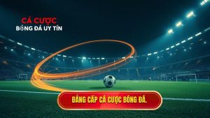quả phạt góc bóng đi ra ngoài sân rồi bay vào lại